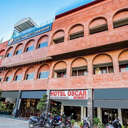 Hotel Oscar Regency 潘切库拉 外观 照片