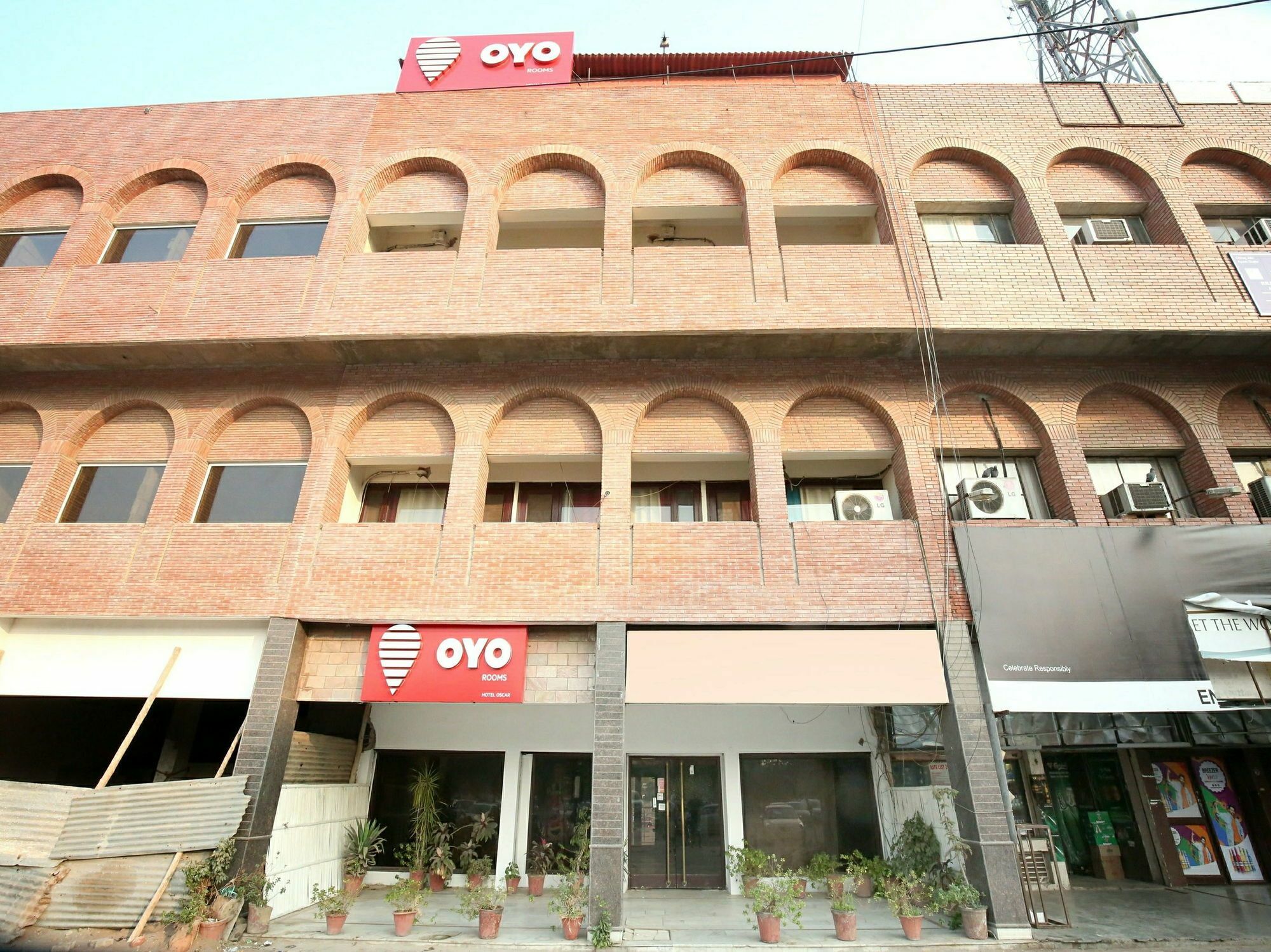 Hotel Oscar Regency 潘切库拉 外观 照片