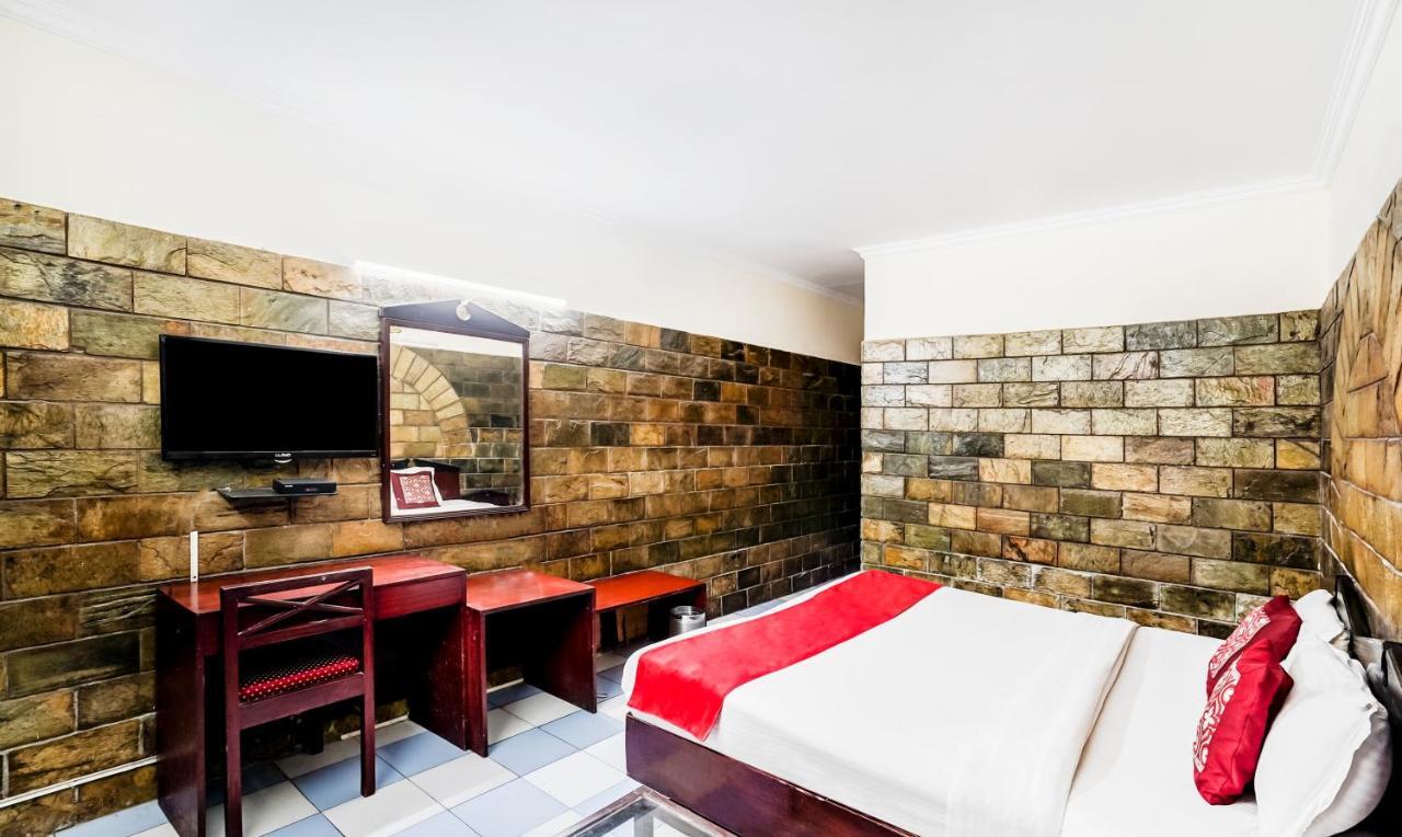 Hotel Oscar Regency 潘切库拉 外观 照片