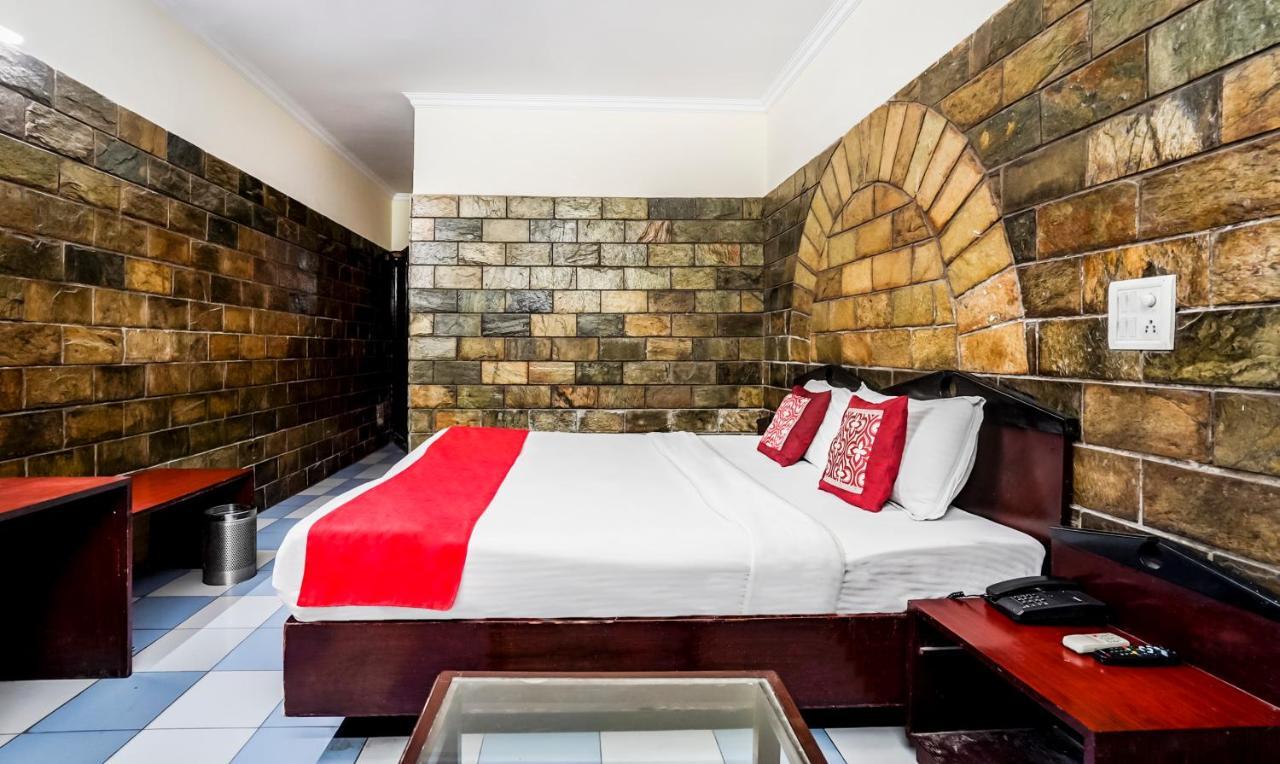 Hotel Oscar Regency 潘切库拉 外观 照片