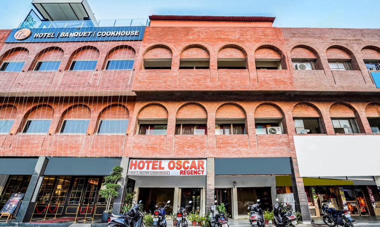 Hotel Oscar Regency 潘切库拉 外观 照片